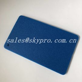 주조된 고무 제품 환경 친화적인 4mm 간격 다채로운 Ixpe 거품 밑받침